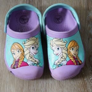 Disney Frozen Crocs sandals size 8  9 girls shoes